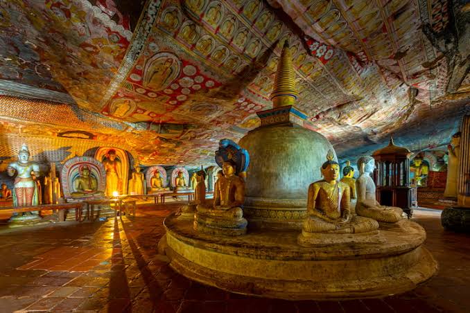 Dambulla Royal Cave Temple